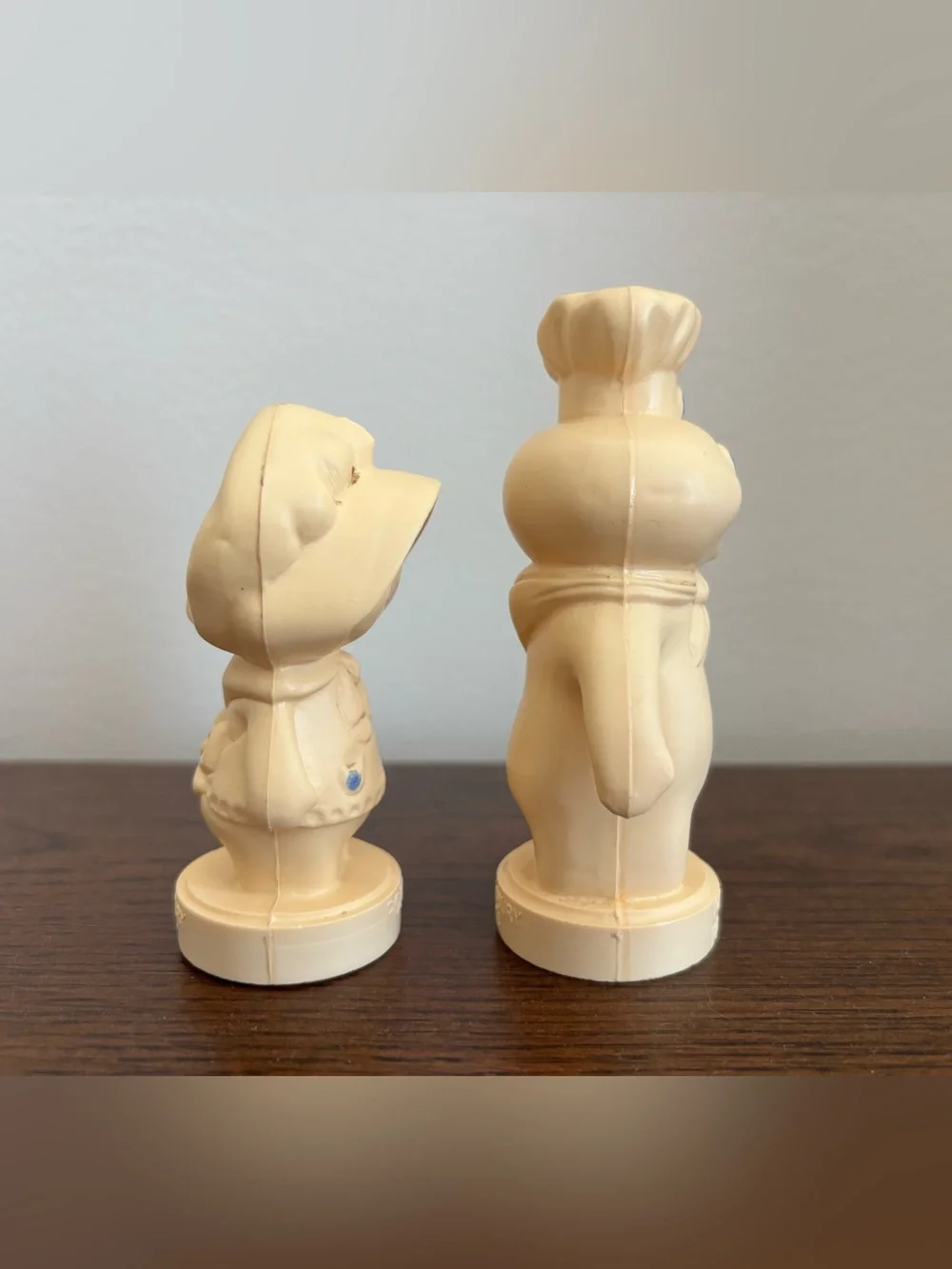 Vintage Pillsbury Plastic Salt & Pepper Shaker Set